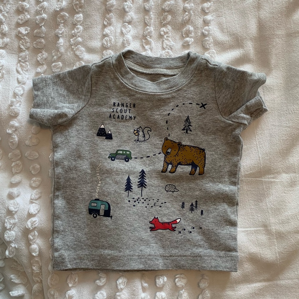 Carters Grey Infant Graphic Tee in 3M